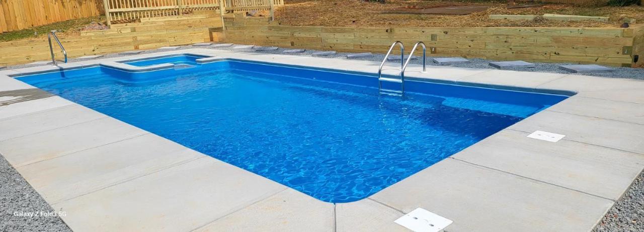 Rare Find! Private Heated Pool & Spa - Entire Home Near Atl City Center Атланта Экстерьер фото